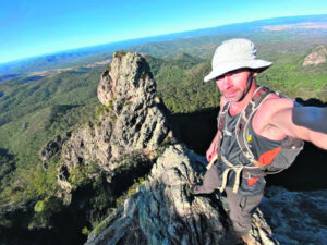 Silence in the climbs, adventurer lives on the edge