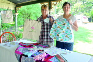 Creative minds pay it forward