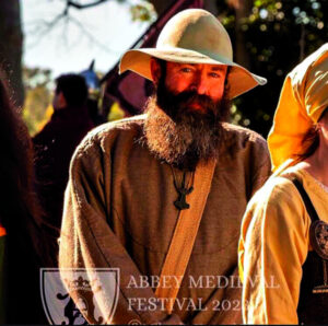 Mad about medieval, Viking instruments, garments made in Walloon